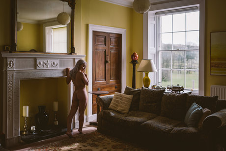 Ella Baig hot model photos