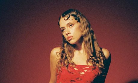 Rowa Musings_ hot model gallery