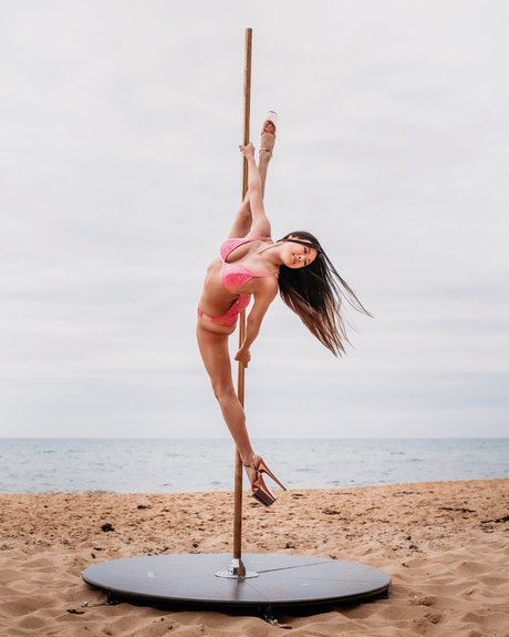 _Annysiia_ star nude images