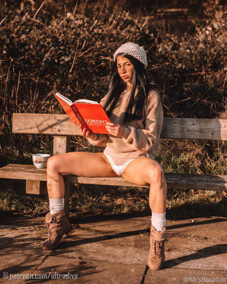 Ruth Medina hd star image