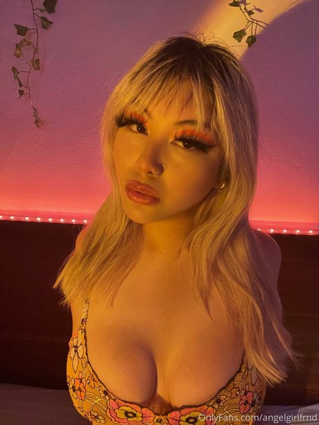 Angelgirlfrnd star nudes pic