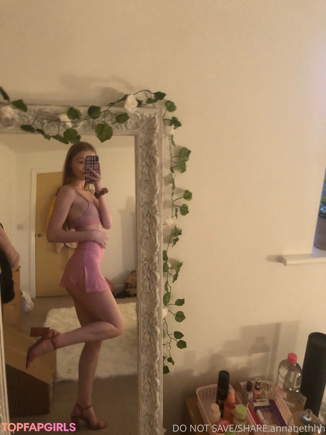 Annabeth Davies_ pornstar erotic photo