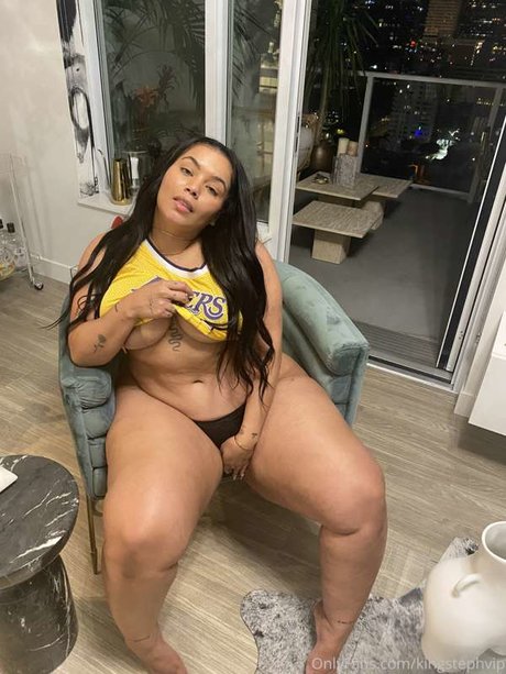 King Steph star naked photo