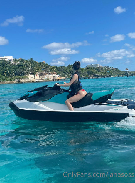 Jana Soss pornstar sex photo