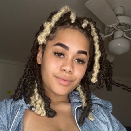 Cassie Blake porn actress pictures