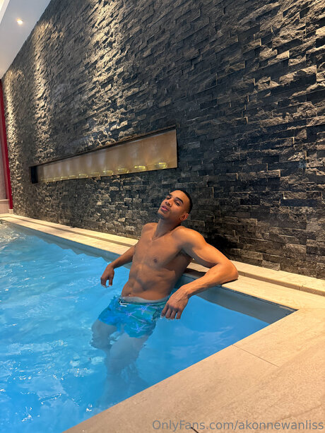 Akonnewanliss erotic actress archive