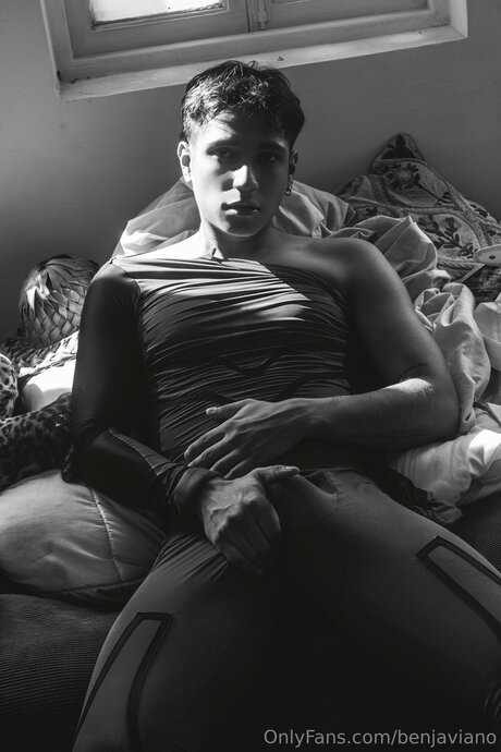 Benjaviano model exclusive galleries