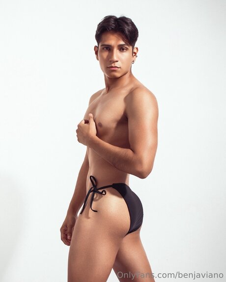 Benjaviano model best photos