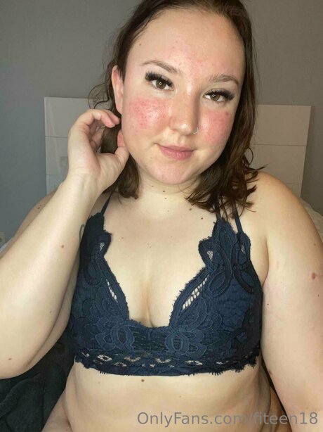 Bisexualcollegegirl pretty star galleries