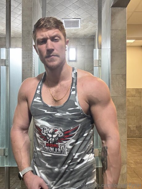 Oliverflynn hot star pics