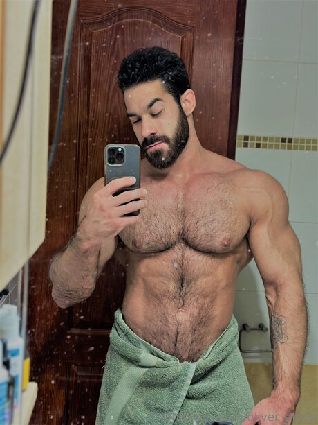 Oliver Alpha free pornstar img