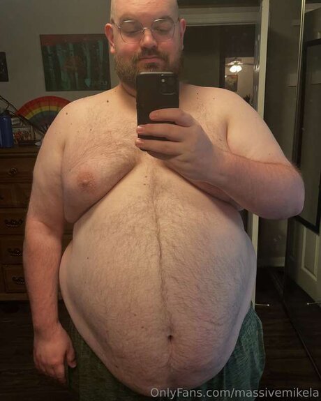 Massivemikela pretty model gallery