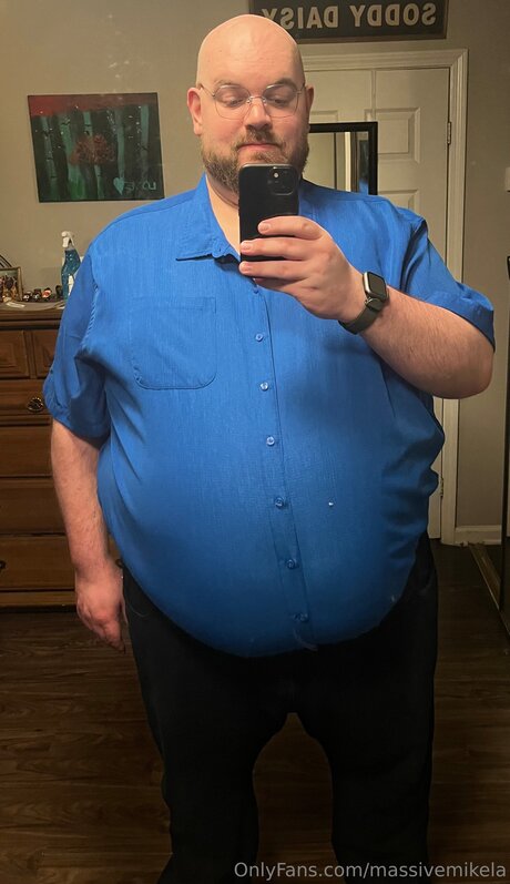 Massivemikela xxx pornstar pic