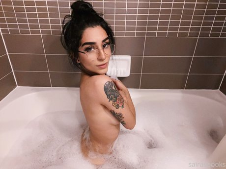 Saira Rose_ model sex photo