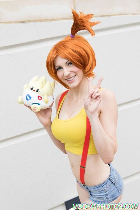 Rebecca Kinny erotic actress pics