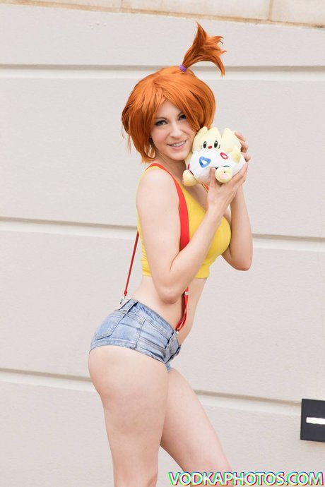 Rebecca Kinny hot actress picture