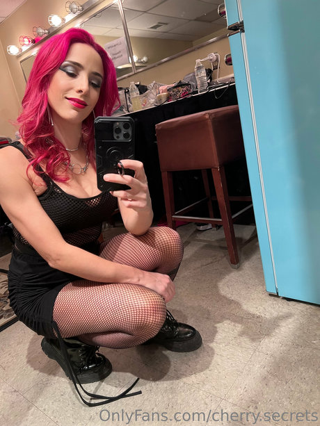 Cherry Love_ nudes actress img