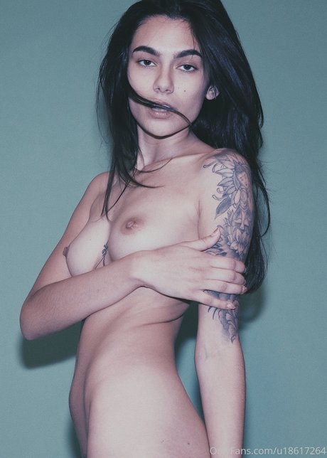 Brianna Itshades naked star pictures