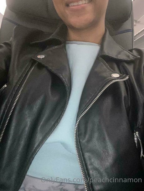 Peachcinnamon_ model erotic galleries