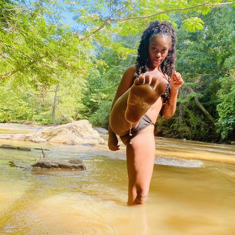 Little Me nice pornstar pic