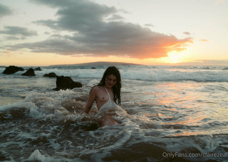 Claire Zeal model nice img