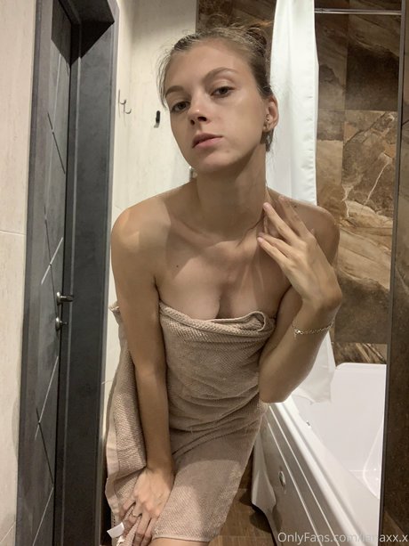 Lana Lanaxx X model pornographic gallery