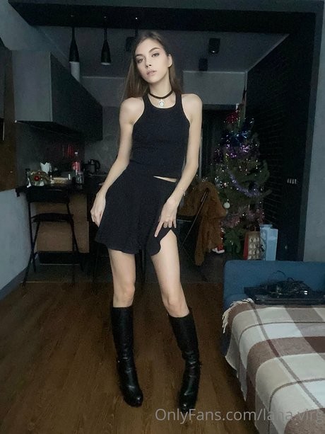 Lana Lanaxx X beautiful actress image