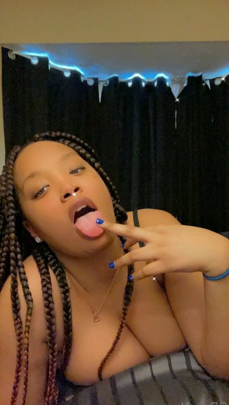 Kaycouture Stalli pretty model photos