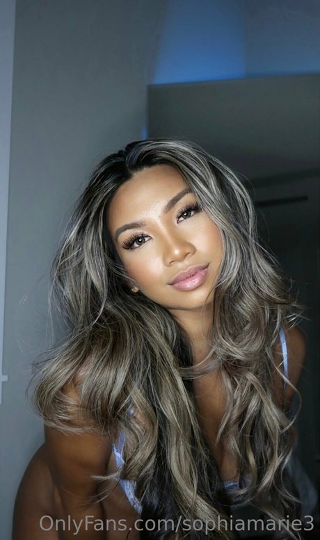 Sophia Malonzo hot pornstar archive