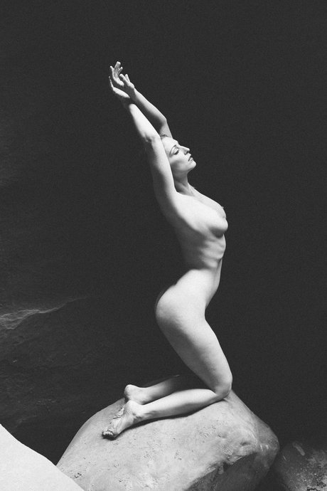 Carlotta Champagne nude star pics