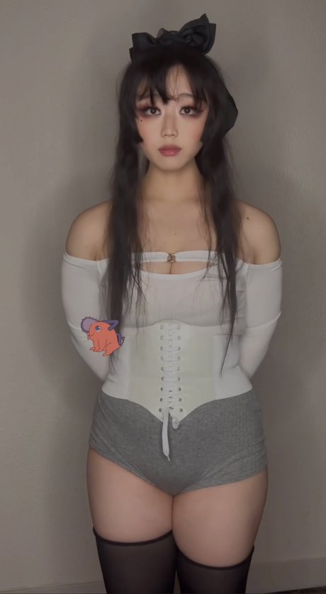 Mooncak eva_ hot star img