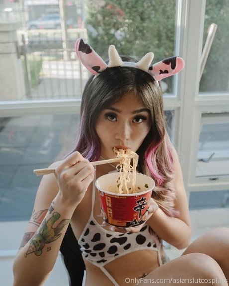 Lola Tessa hd pornstar photos