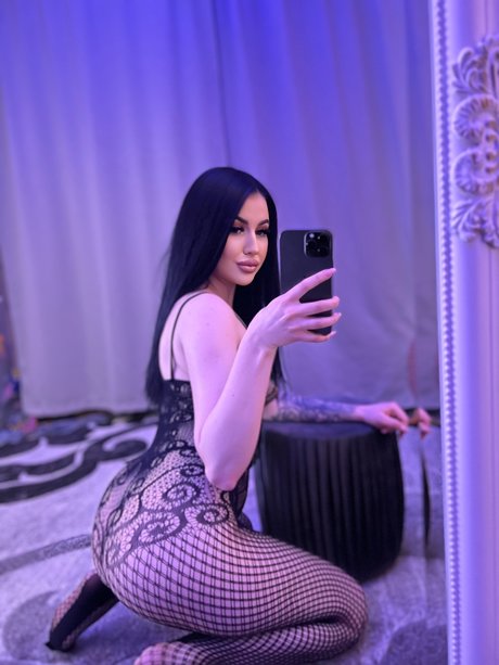 Madalina Iorga model nude pic