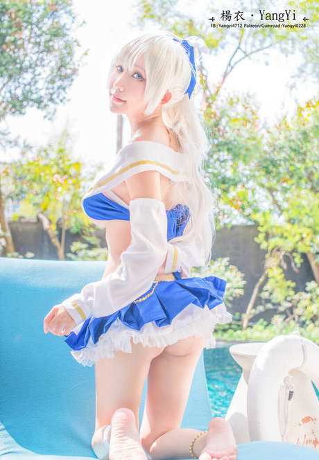 _YangYi star naked pics