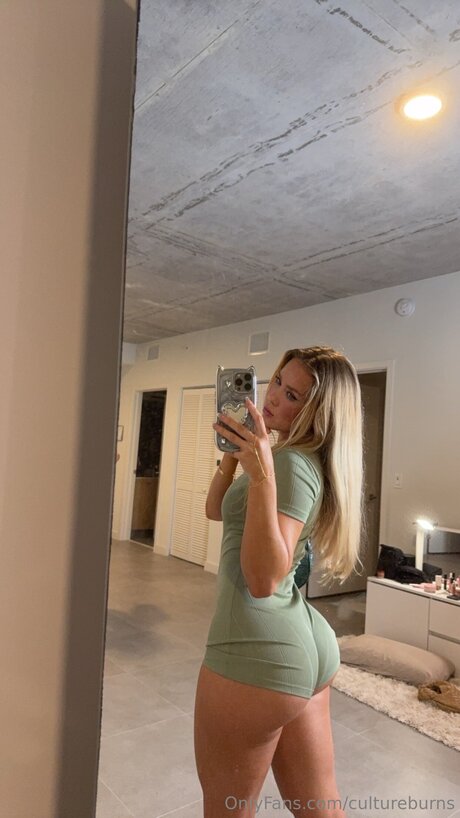 Cultureburns naked actress galleries