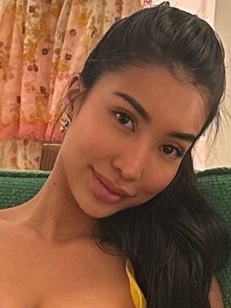 Realsisselxxx adult model pics