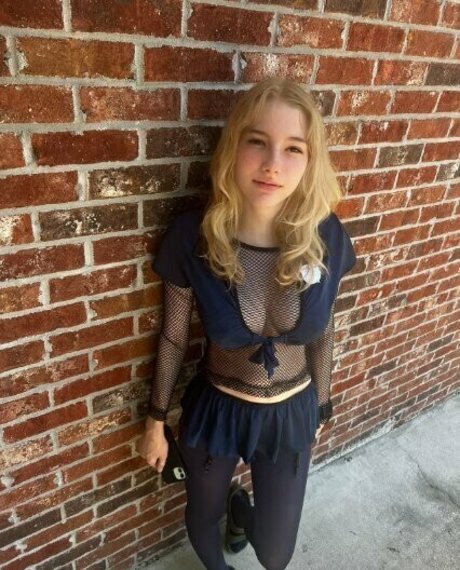 zooemoore star pretty pic