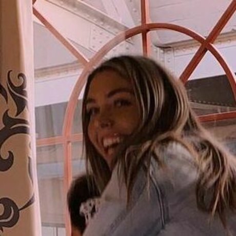 Zoey Kouskousakis naked actress pictures