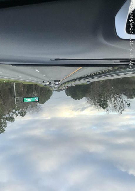 zoeykatexo2 erotic star photo