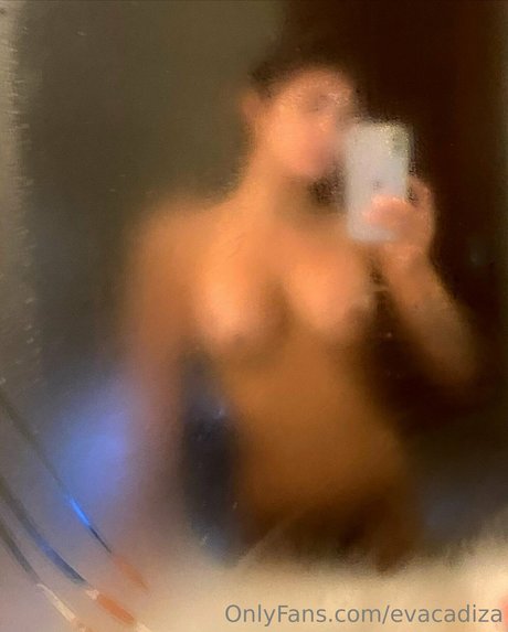 Eva Cadiza top star image