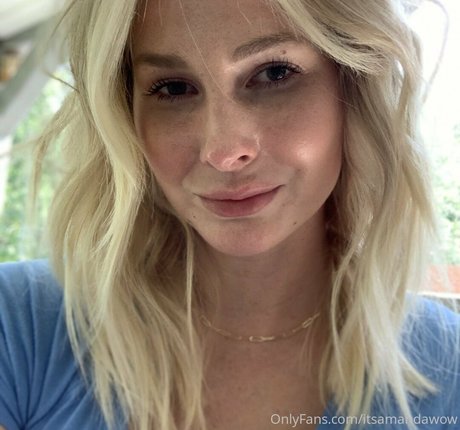 Goddess Amanda model high quality images