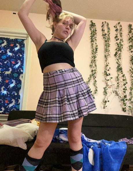 zoeybenzz model best img