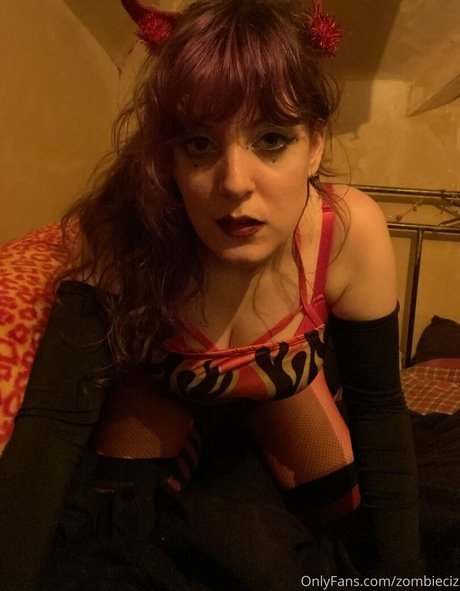 zombieciz free pornstar photo