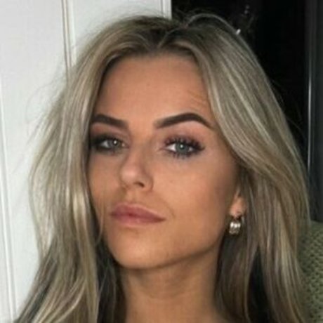 Zoe Tereze exclusive model image