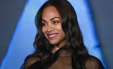 Zoe Saldana model adult pictures