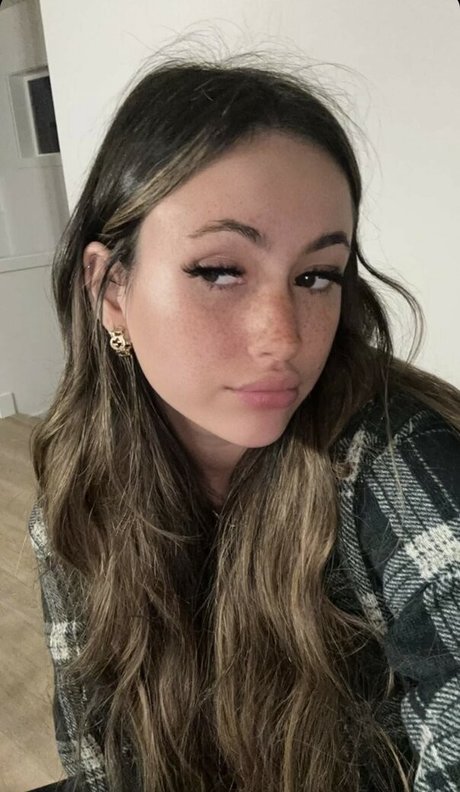 Zoe Fergurson best model image