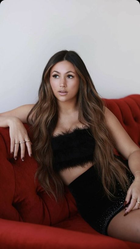 Zoe Fergurson pornstar art photos