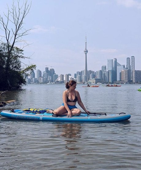 Zoe Bishop free actress gallery