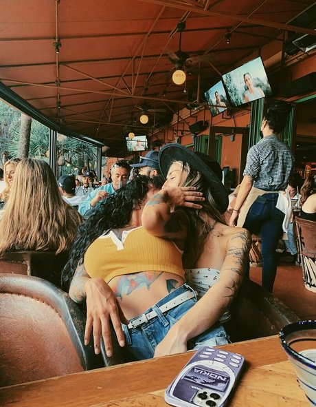 Caitlin Caitlinwoah erotic pornstar image