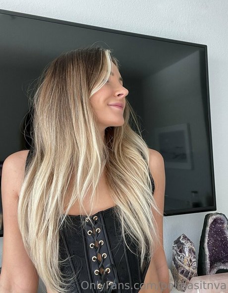 Polina Sitnova high quality pornstar gallery